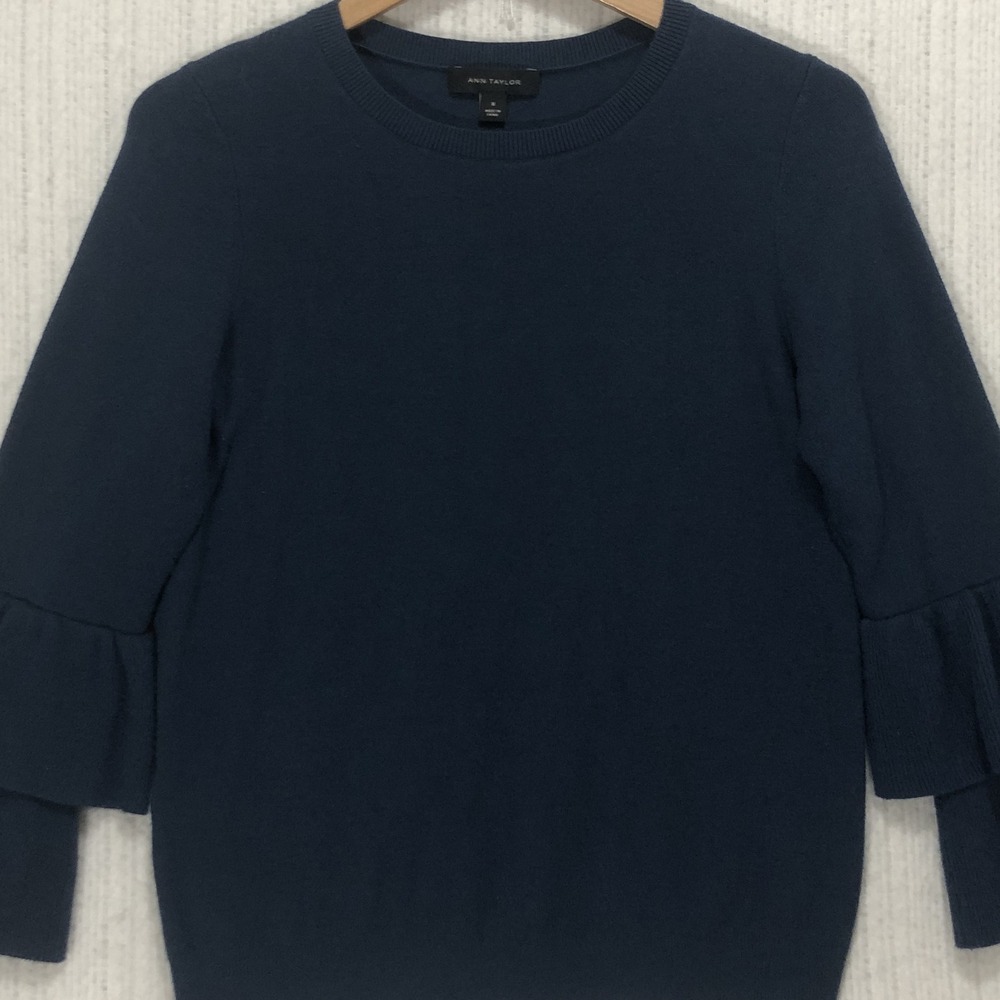 Ann Taylor Navy Blue Ruffle Tiered Sleeve Crew Neck Knit Sweater Womens Medium